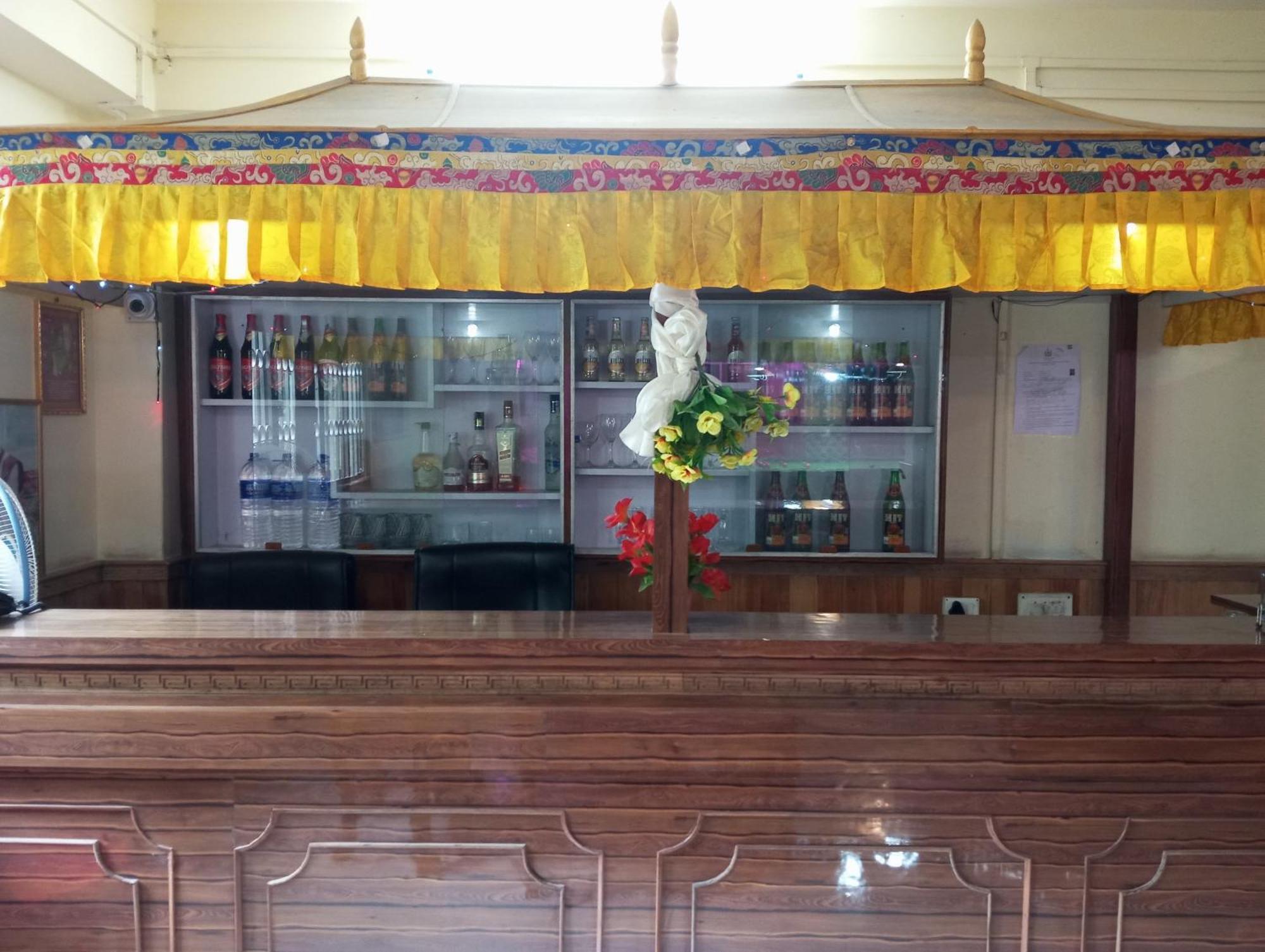 Hotel Lhasa Gangtok Extérieur photo